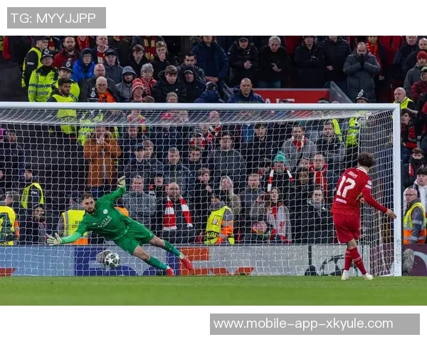 莱切门将谈点球扑救:误以为伊尔迪兹主罚幸运用脚挡出点球 莱切门将谈点球扑救:误以为伊尔迪兹主罚幸运用脚挡出点球