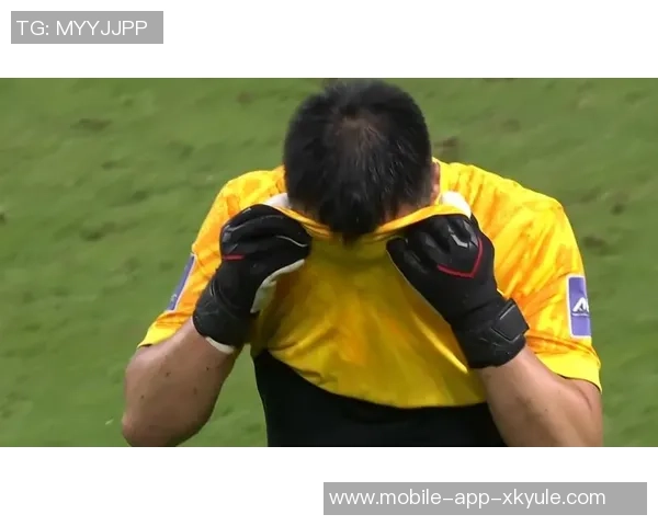 门神陈威11次扑救力保海港不败对手狂轰48脚打门展现强大攻击力