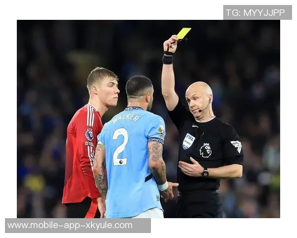 今日趣图：胡桑诺夫曼市德比失利后更衣室内的震惊瞬间